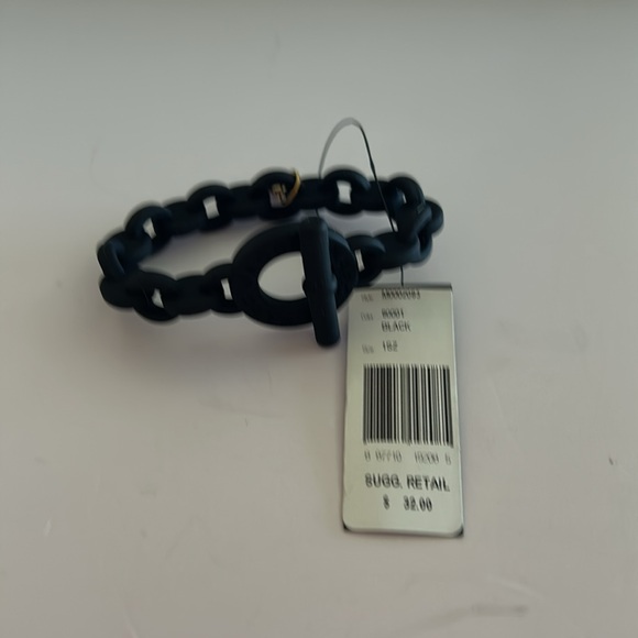 Marc By Marc Jacobs Macintosh BLAKC Turnlock Rubber Stretch Bracelet - NWT - Picture 3 of 12
